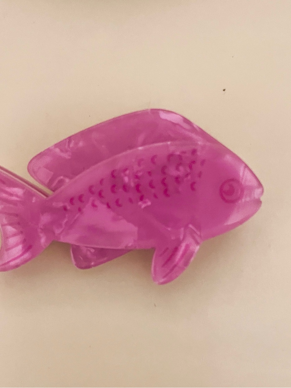 NIB Erstwilder Mini Magenta Fish Brooch